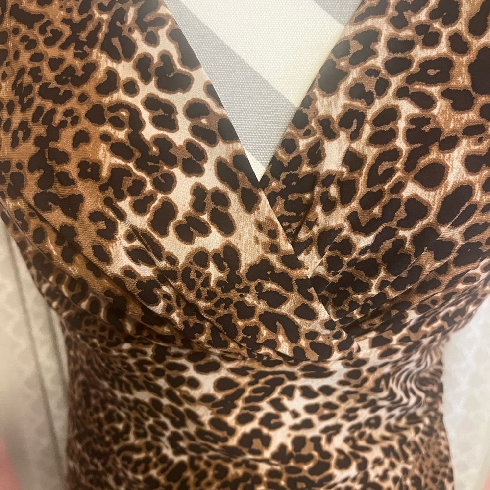 Dress - Picture 3 of 8